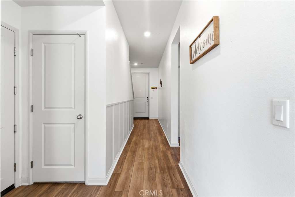 15594 Raptor Property Photo 8