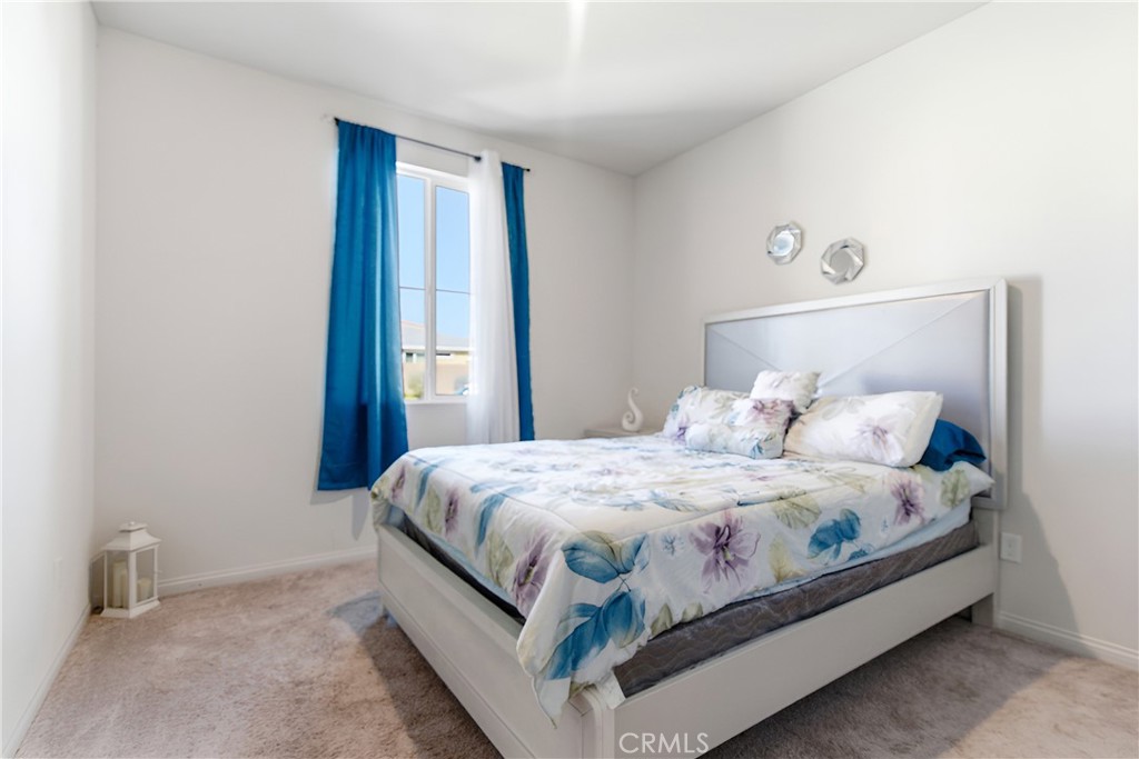 15594 Raptor Property Photo 11