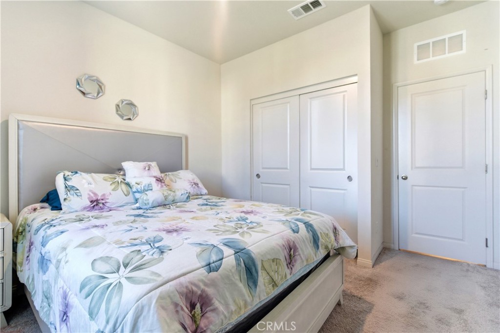 15594 Raptor Property Photo 13