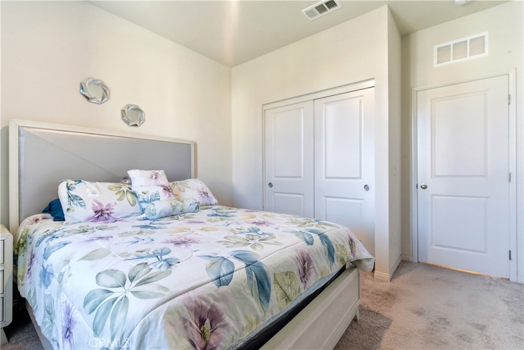 15594 Raptor Property Photo 13