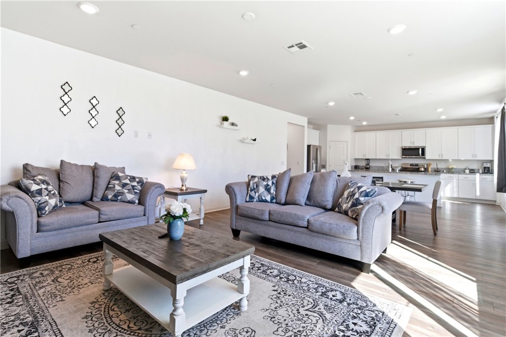 15594 Raptor Property Photo 22