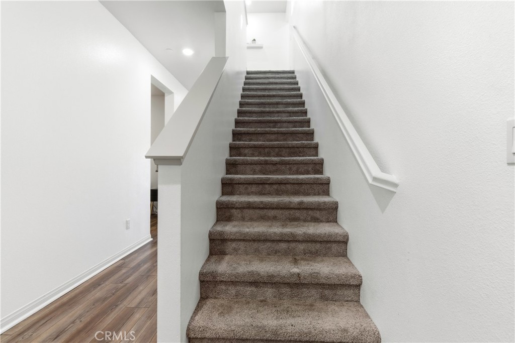 15594 Raptor Property Photo 25