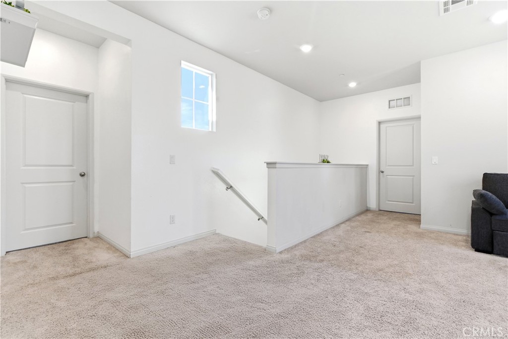 15594 Raptor Property Photo 27