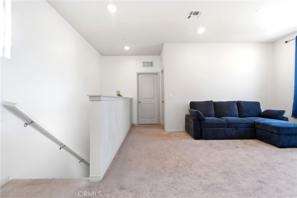 15594 Raptor Property Photo 28