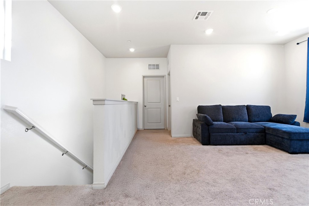 15594 Raptor Property Photo 28