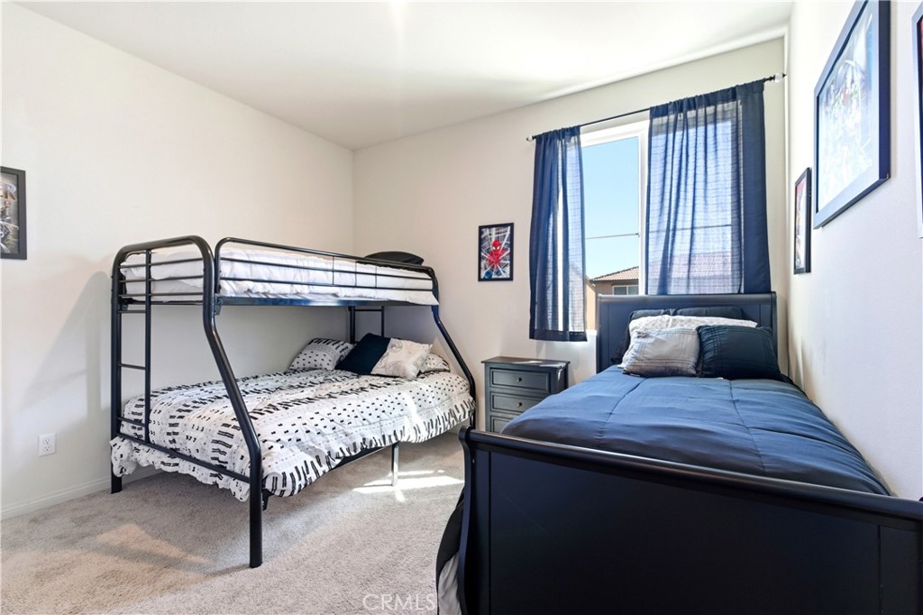 15594 Raptor Property Photo 33