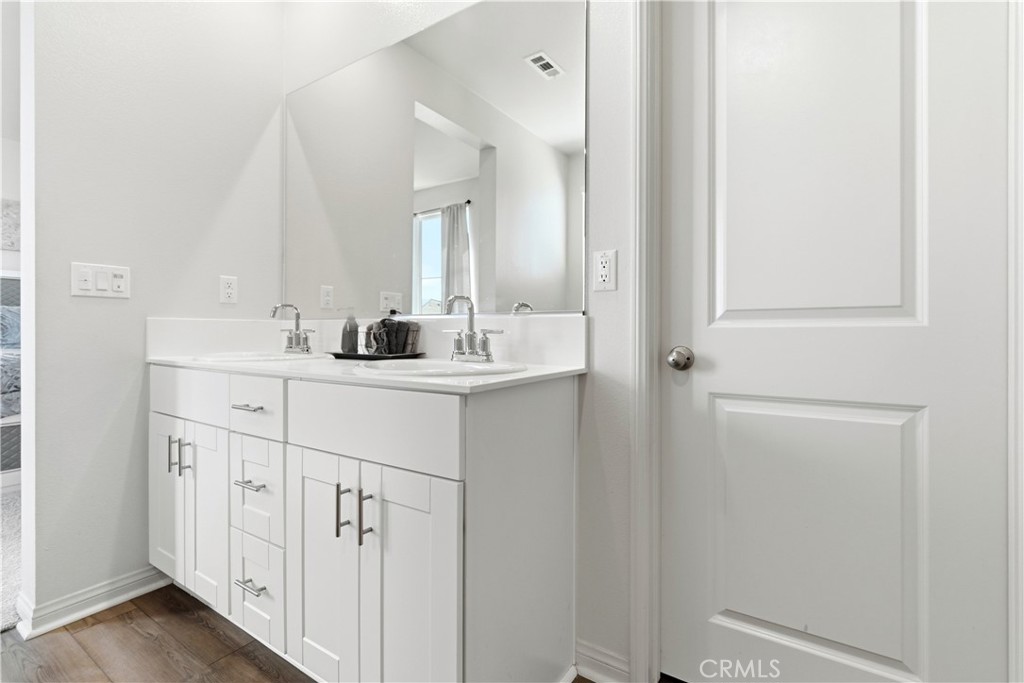 15594 Raptor Property Photo 42