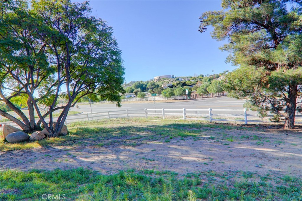 16950 Scottsdale Property Photo 6