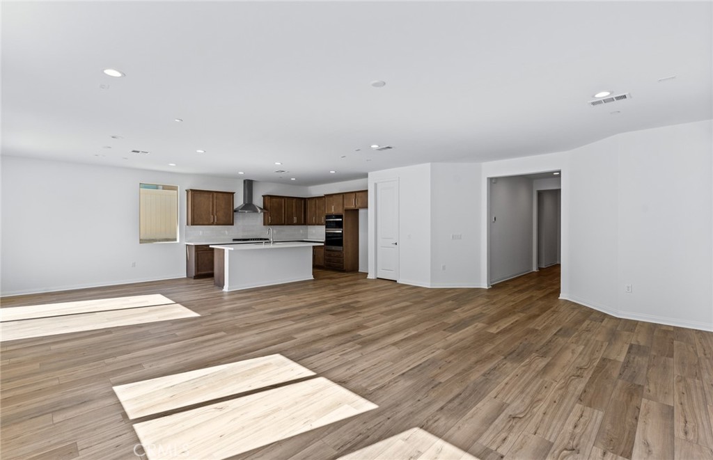 4057 Hudson Lane Property Photo 4