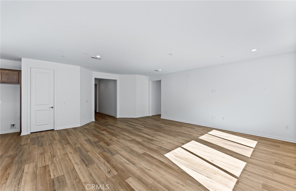 4057 Hudson Lane Property Photo 5