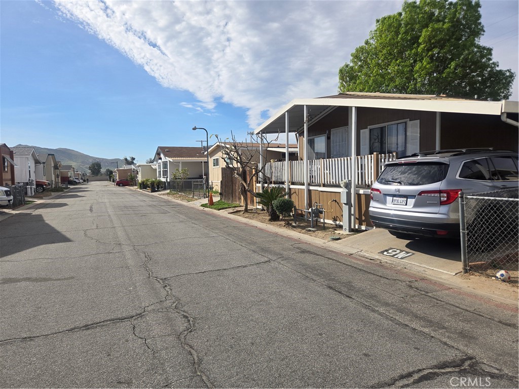 17225 Valley 9w Property Photo 3
