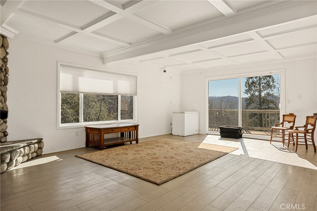 971 Nadelhorn Drive Property Photo 4