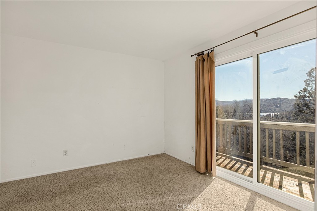 971 Nadelhorn Drive Property Photo 17