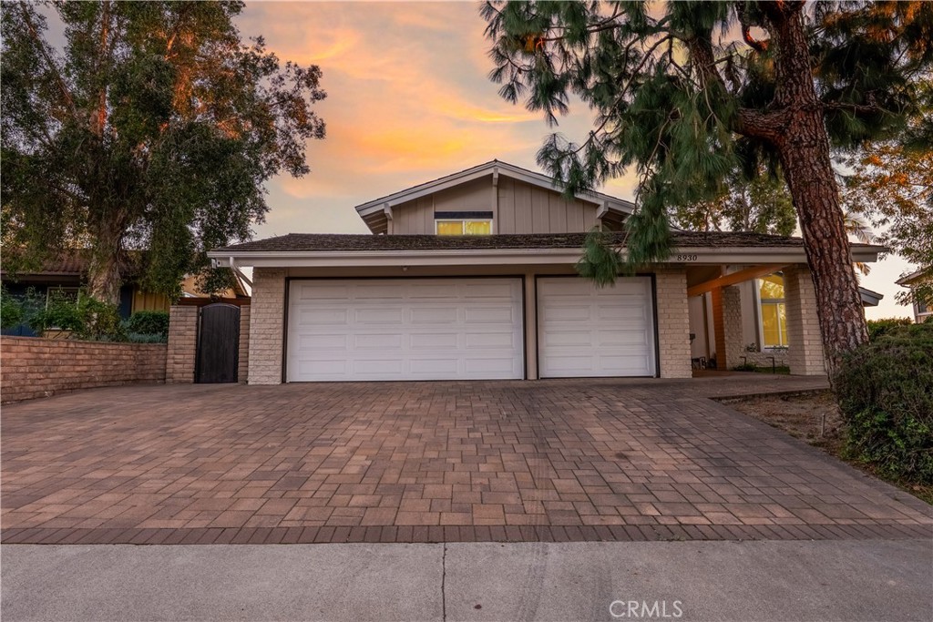 8930 Lindante Property Photo 6