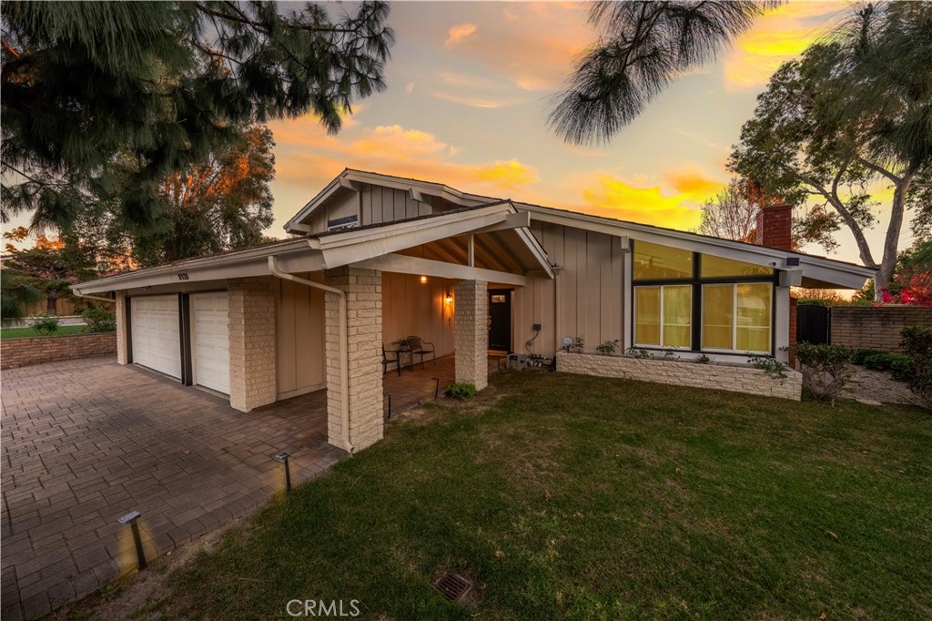 8930 Lindante Property Photo 56