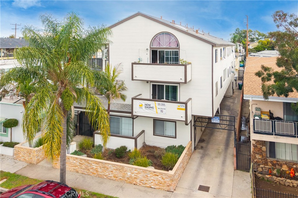 1128 Stanley Property Photo 1