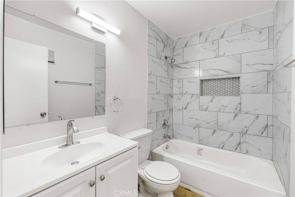 1128 Stanley Property Photo 14