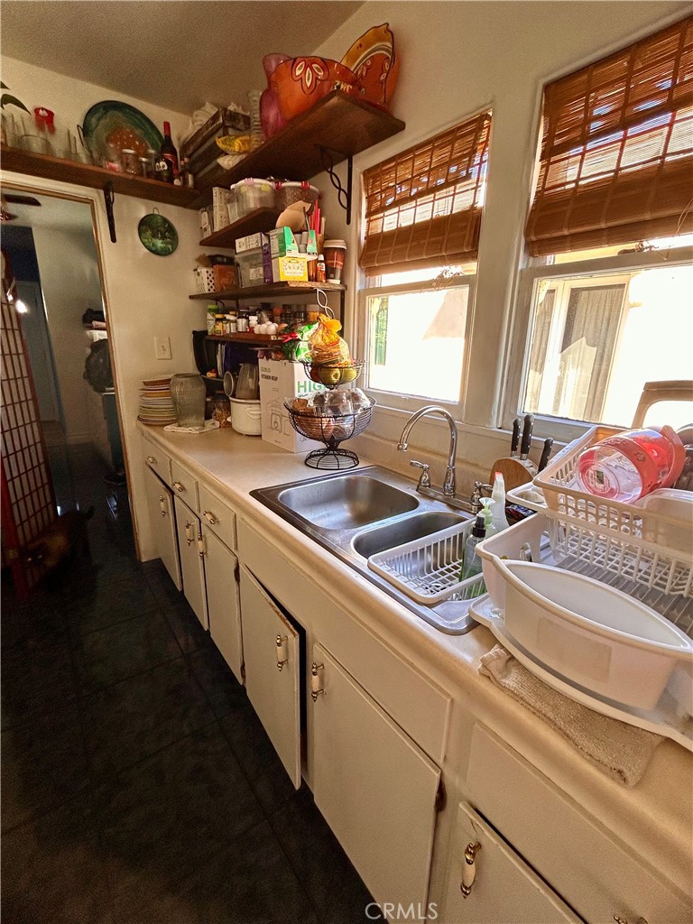 6147 Gundry Property Photo 9