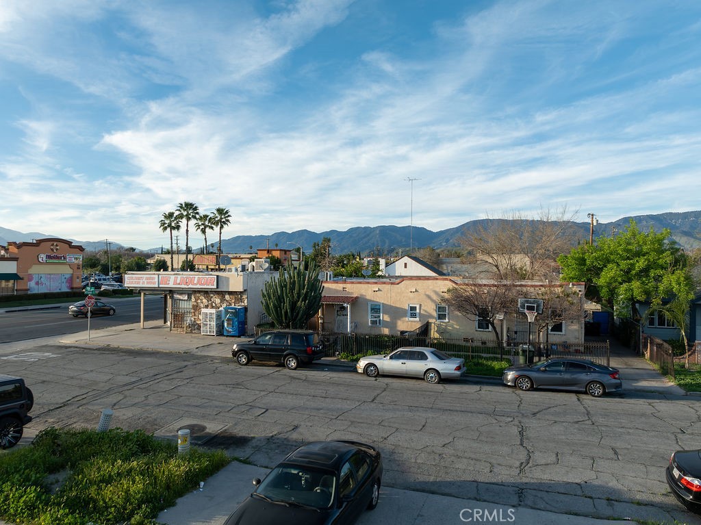 1101 N Mount Vernon Property Photo 19