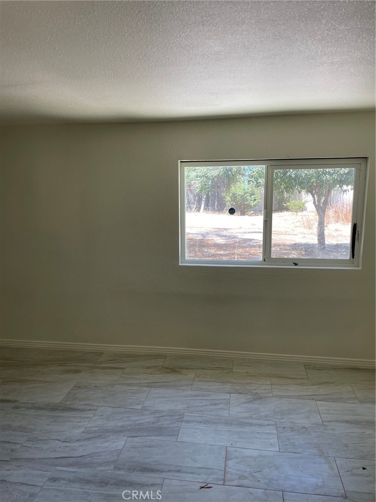 27931 Adams Property Photo 10