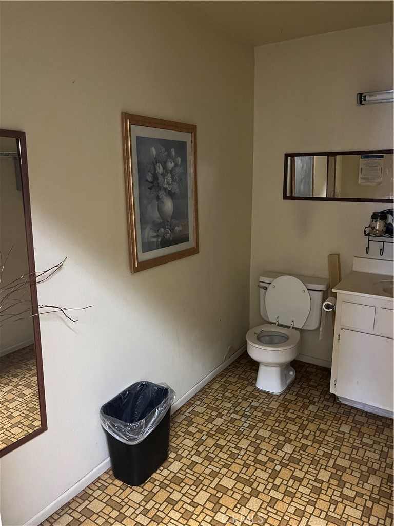 14312 Main Street Property Photo 19