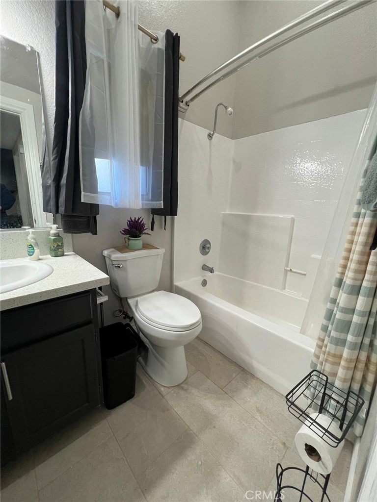 22862 & 22864 Temet Property Photo 6