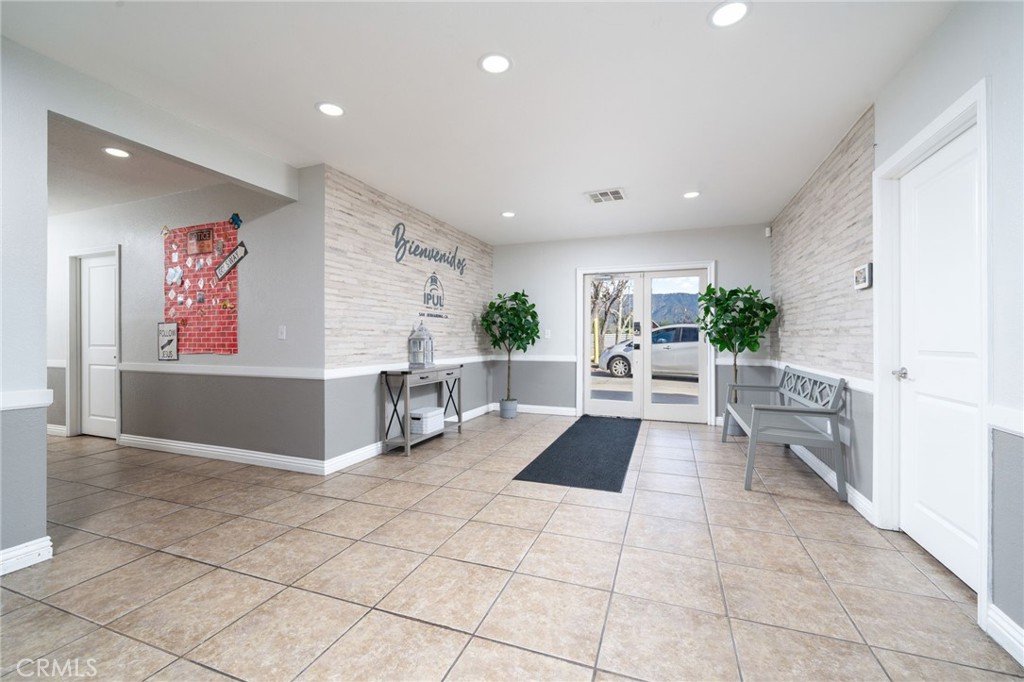 25014 5th Street Property Photo 12