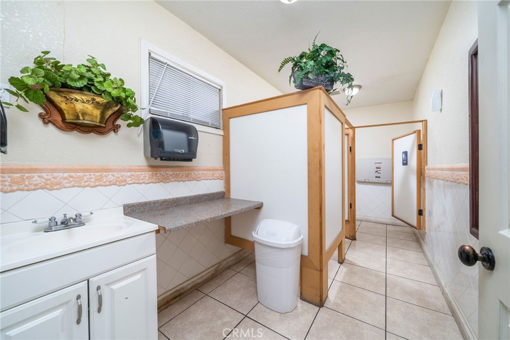 25014 5th Street Property Photo 27