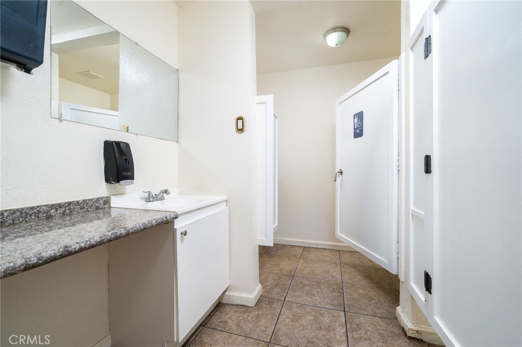 25014 5th Street Property Photo 28