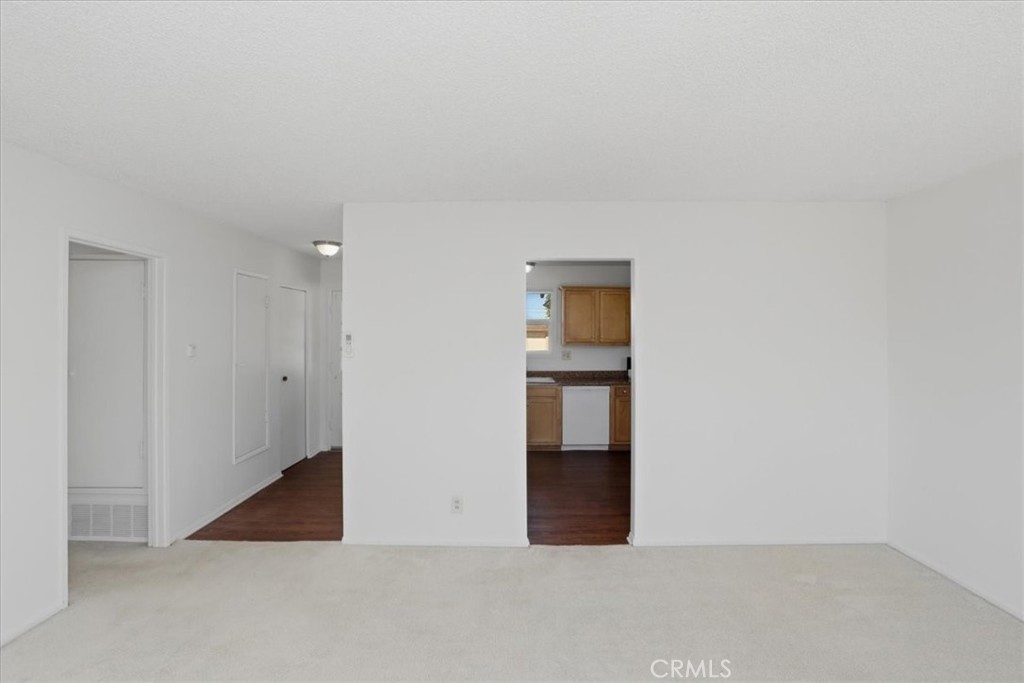 7471 Dunkirk Property Photo 6