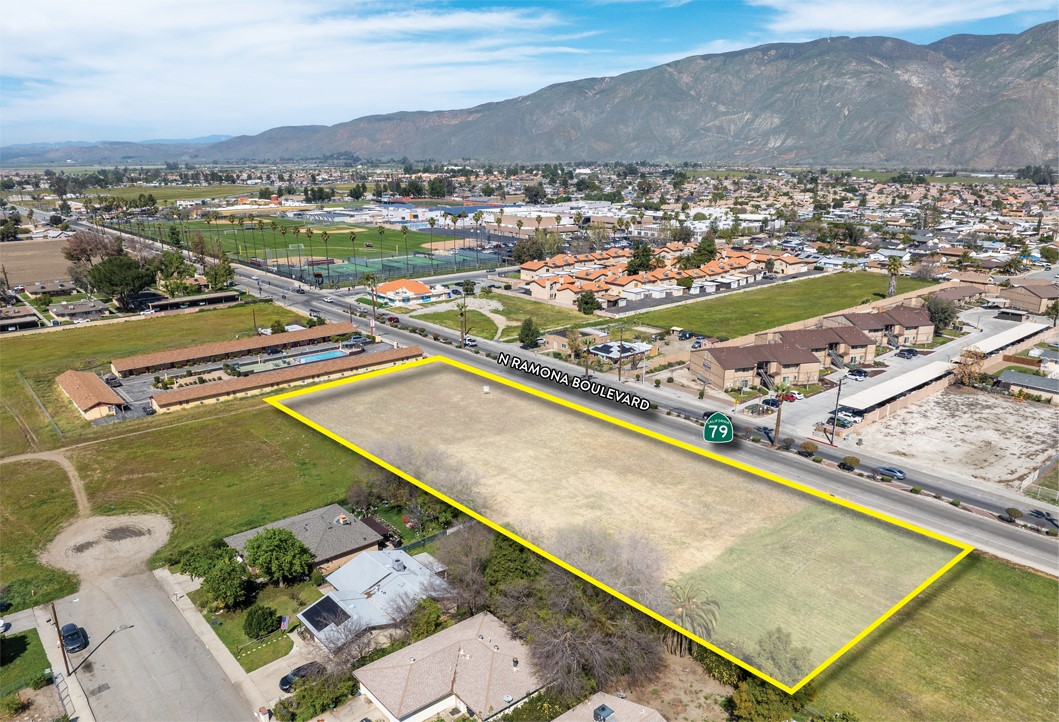 420 N Ramona Blvd Property Photo 1