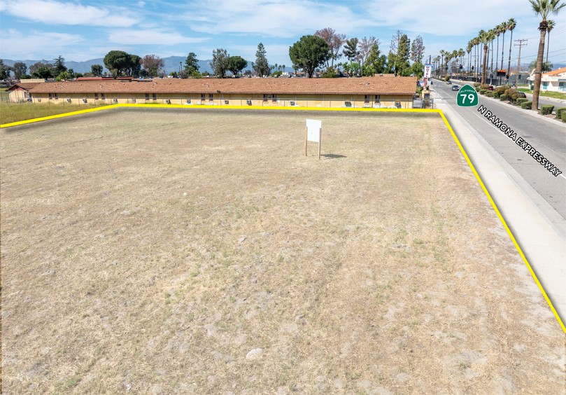 420 N Ramona Blvd Property Photo 8