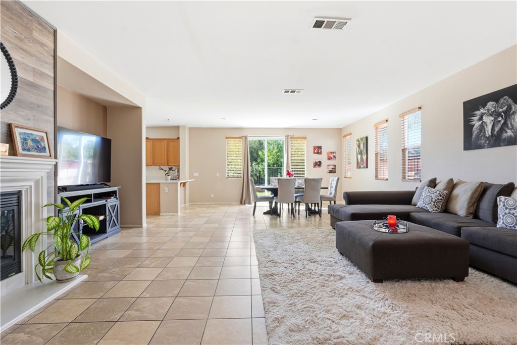 1923 Brockstone Drive Property Photo 4