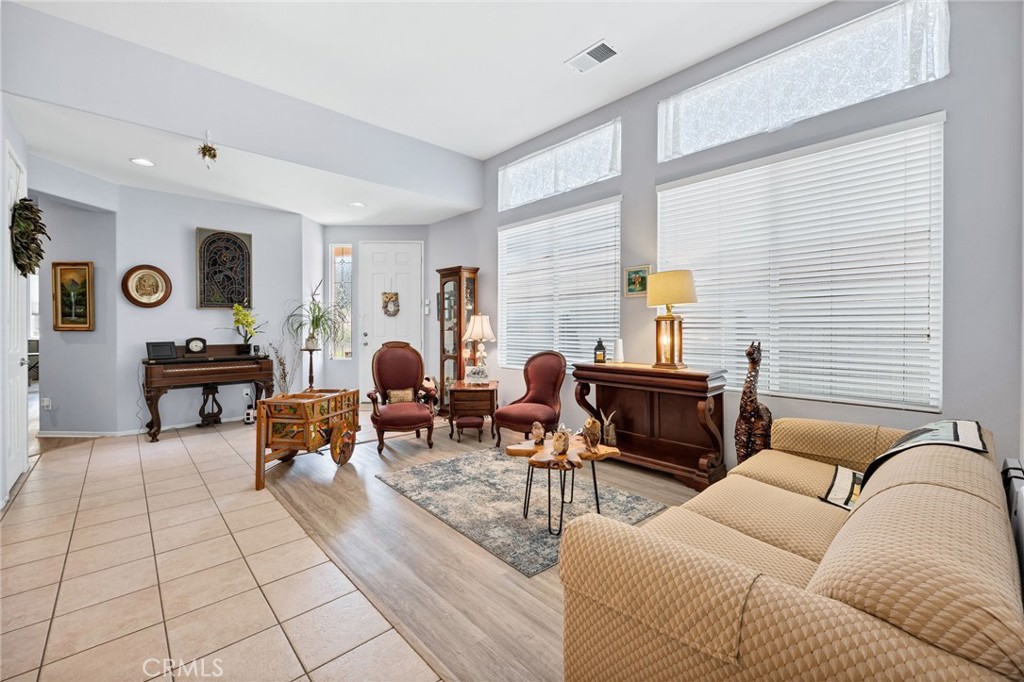 14707 Grandview Drive Property Photo 10