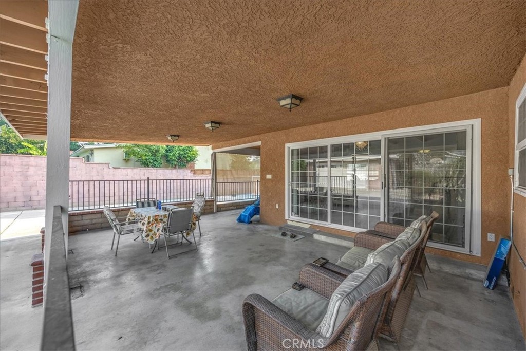2183 Sinclair Property Photo 6