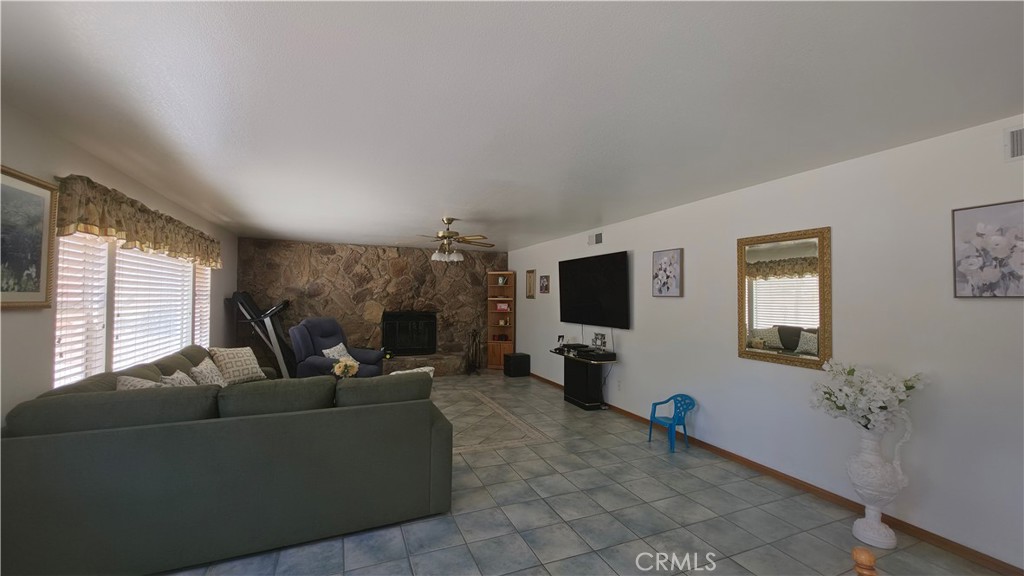 23729 Citrus Avenue Property Photo 20