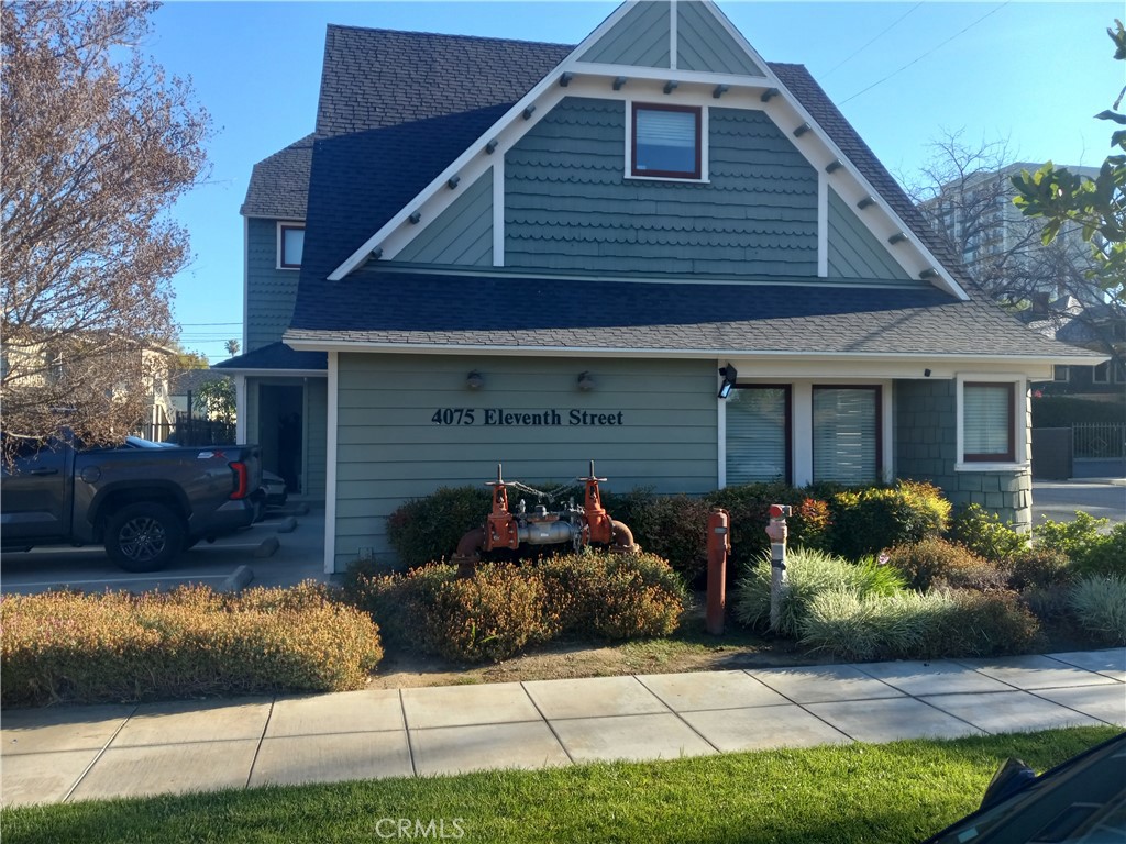 4075 11th Street Property Photo 1