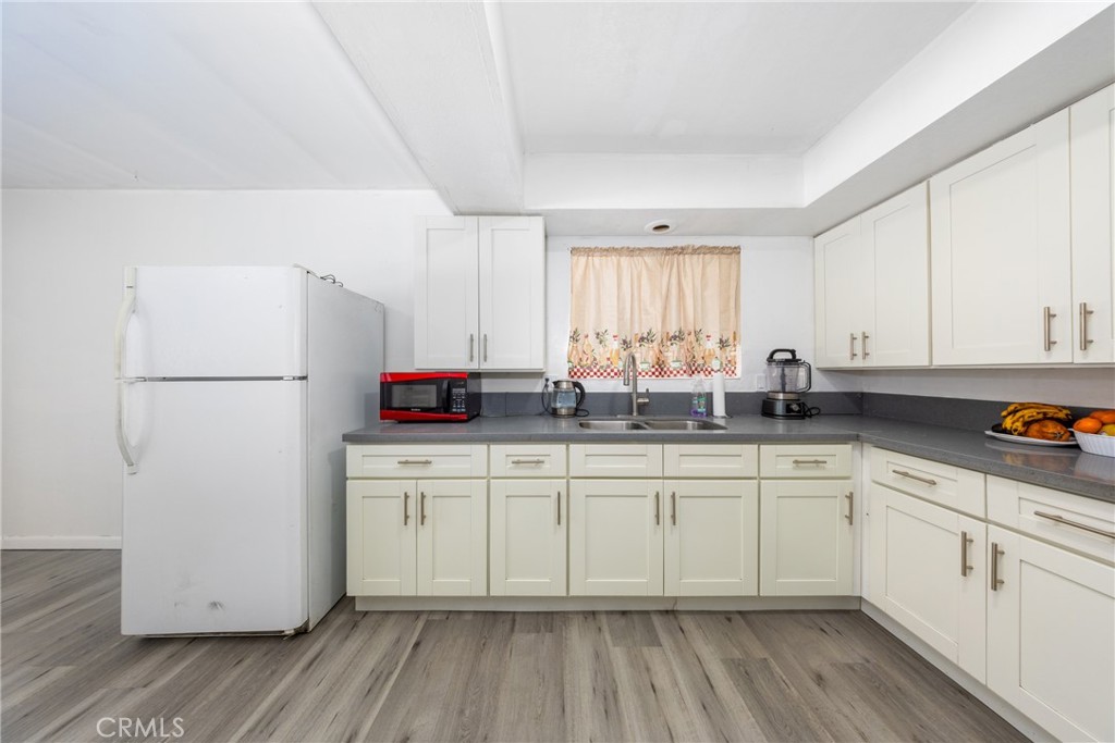 12943 California Property Photo 10