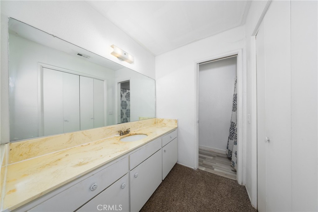 12943 California Property Photo 17