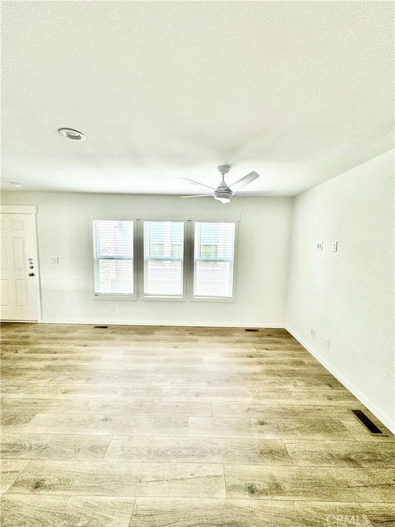 66433 6th Street Property Photo 2