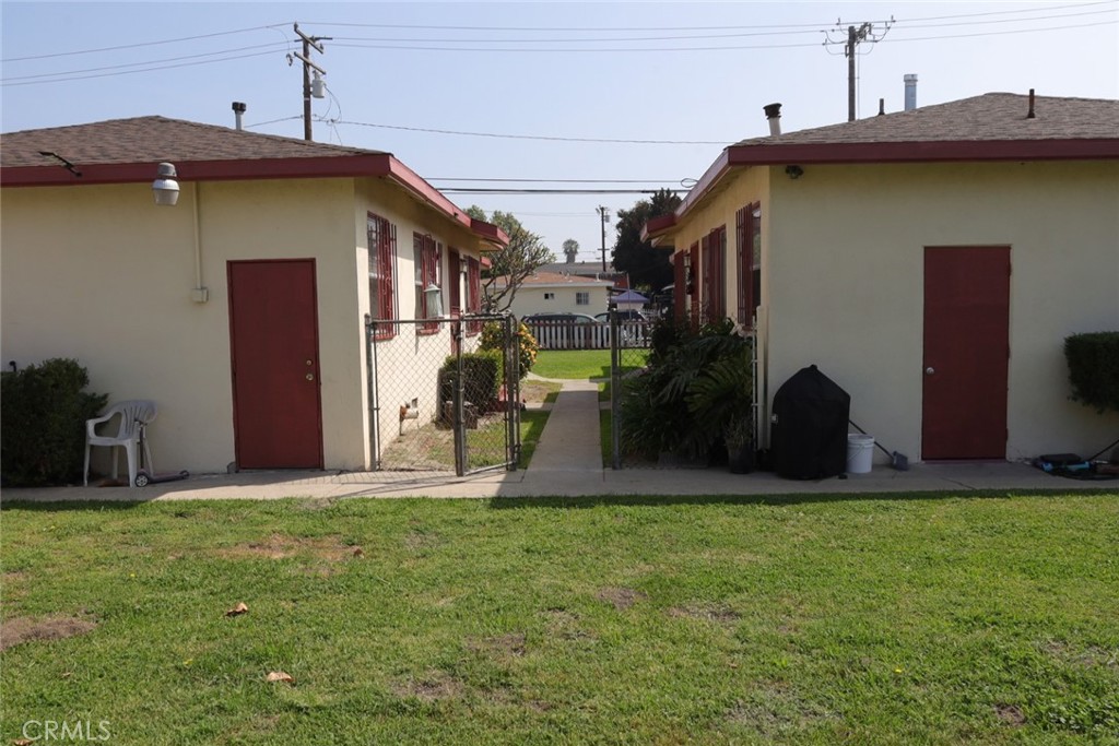 12063 12067 Peach Property Photo 5