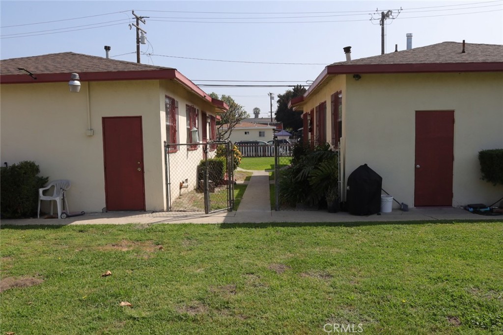 12063 12067 Peach Property Photo 5