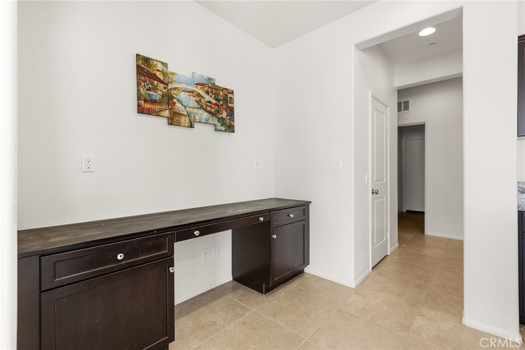 34852 Silversprings Property Photo 6