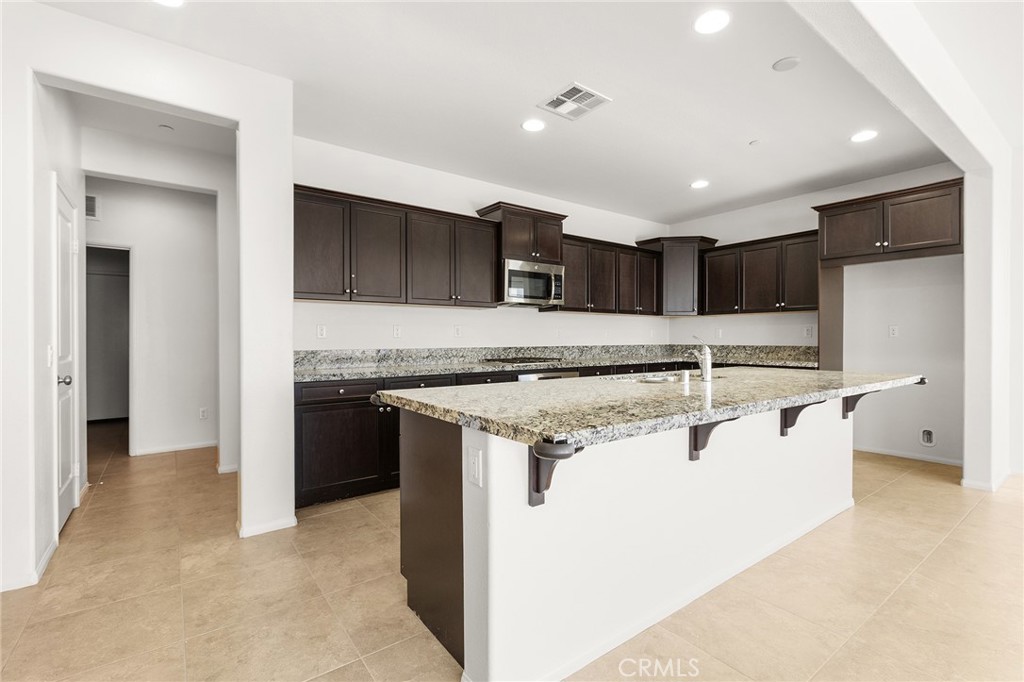 34852 Silversprings Property Photo 8