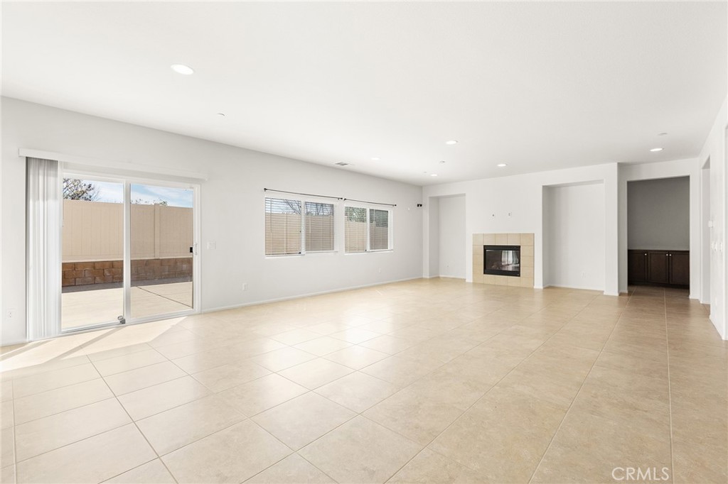 34852 Silversprings Property Photo 13
