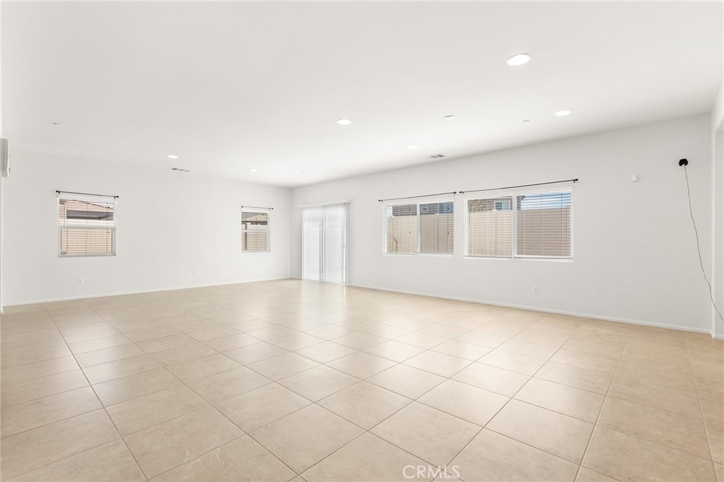 34852 Silversprings Property Photo 15