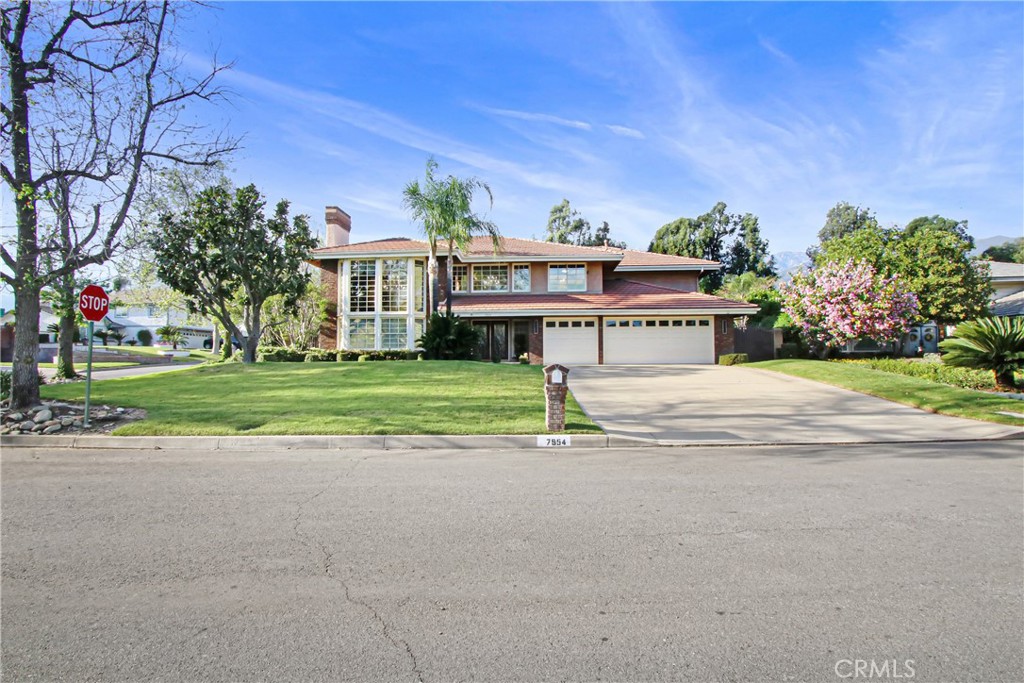 7954 Thoroughbred Property Photo 2