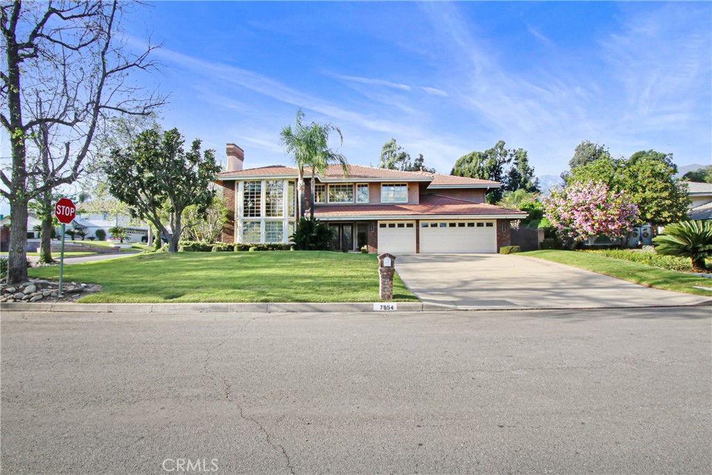 7954 Thoroughbred Property Photo 2