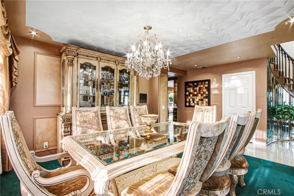 7954 Thoroughbred Property Photo 11