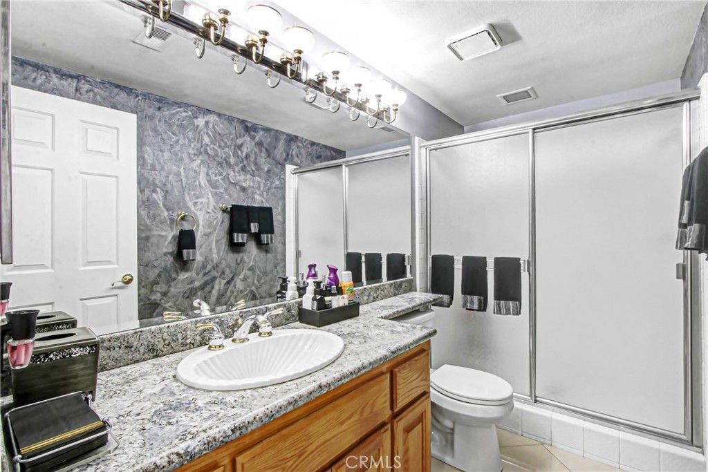 7954 Thoroughbred Property Photo 29